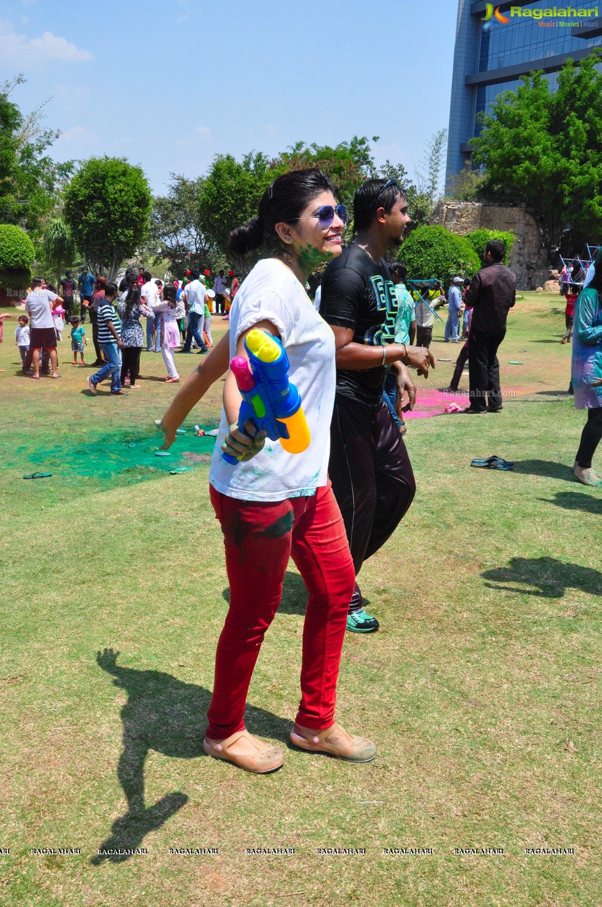 Rang De 2014 - Hyderabad's Biggest Holi Bash