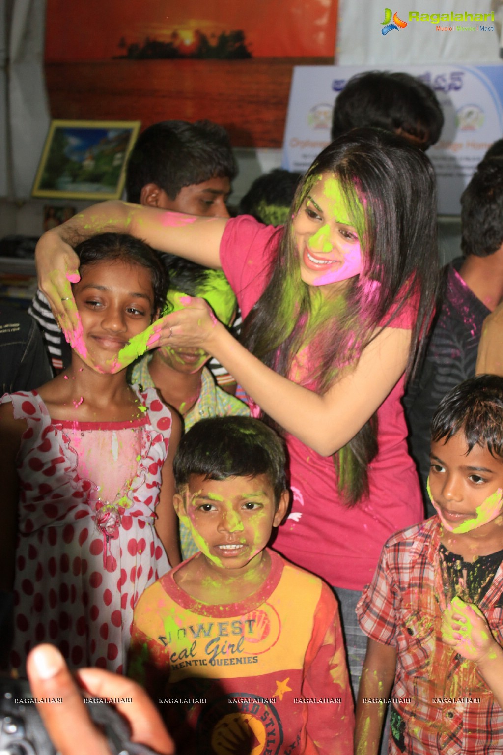 Reshma Rathod celebrates Holi with Orphan Kids at Amma Foundation