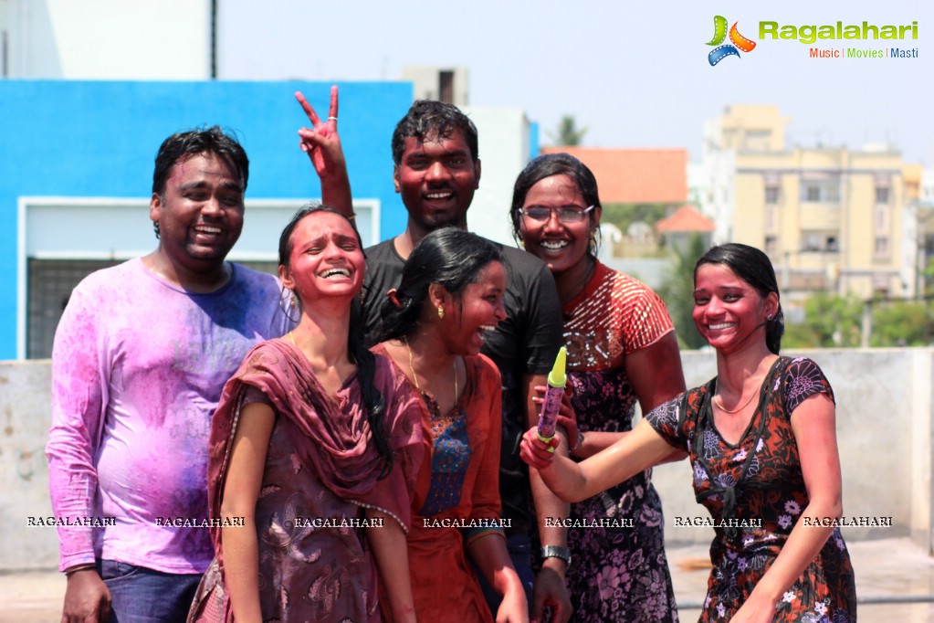 Reshma Rathod celebrates Holi with Orphan Kids at Amma Foundation