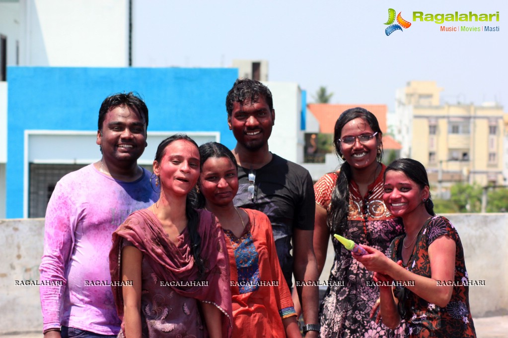 Reshma Rathod celebrates Holi with Orphan Kids at Amma Foundation