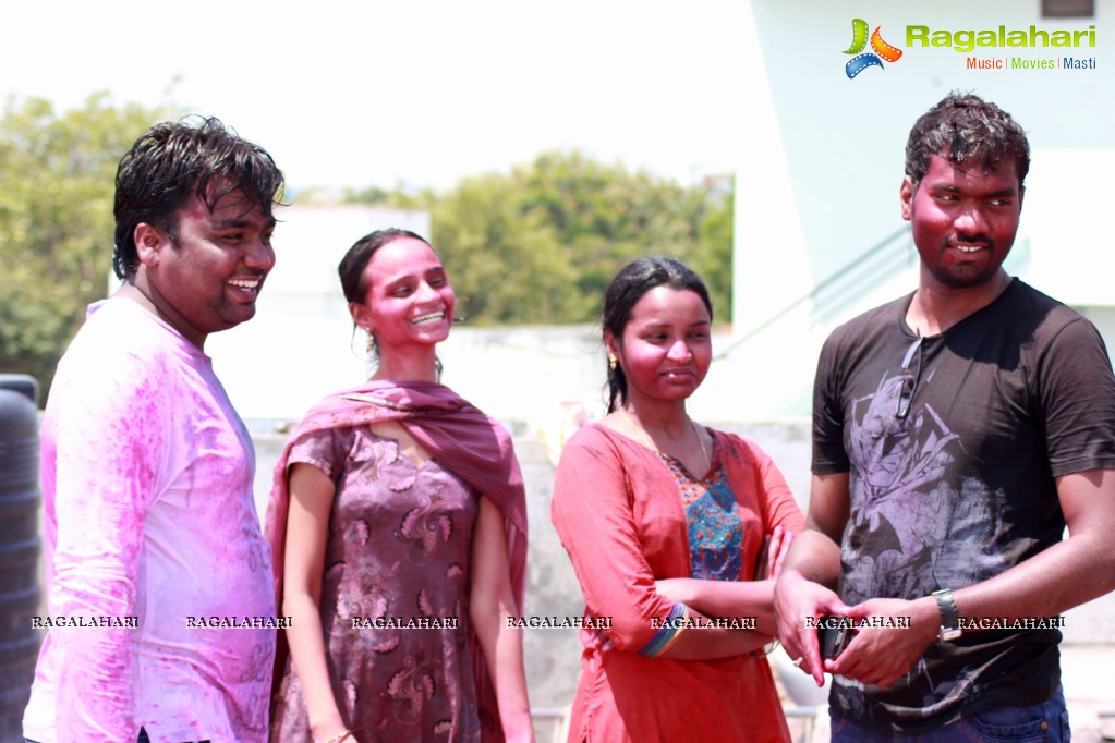 Reshma Rathod celebrates Holi with Orphan Kids at Amma Foundation