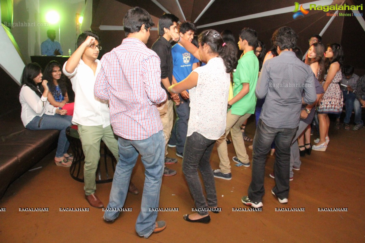 Shikhaa Birthday Party 2014 at Carbon