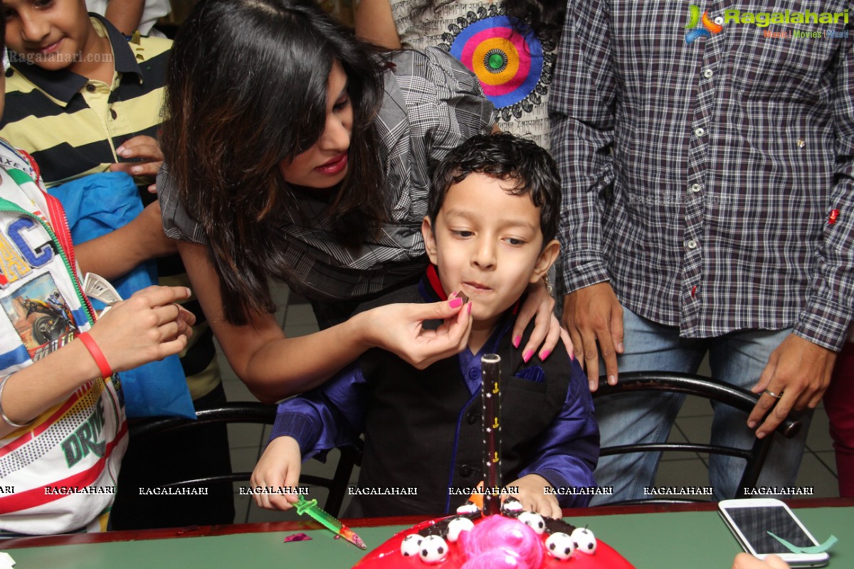 Snudhit Birthday Party 2014