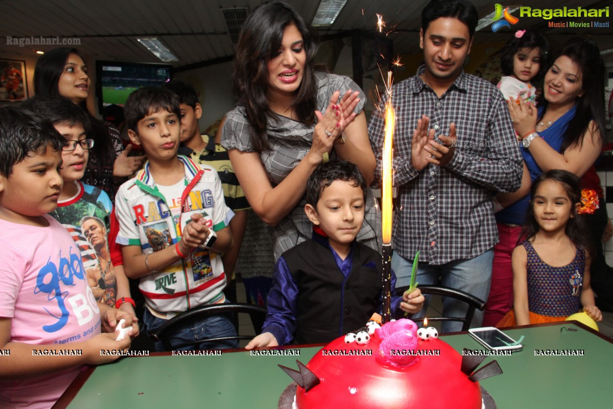 Snudhit Birthday Party 2014