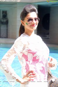 Stylish Divas Holi Bash Pool Party