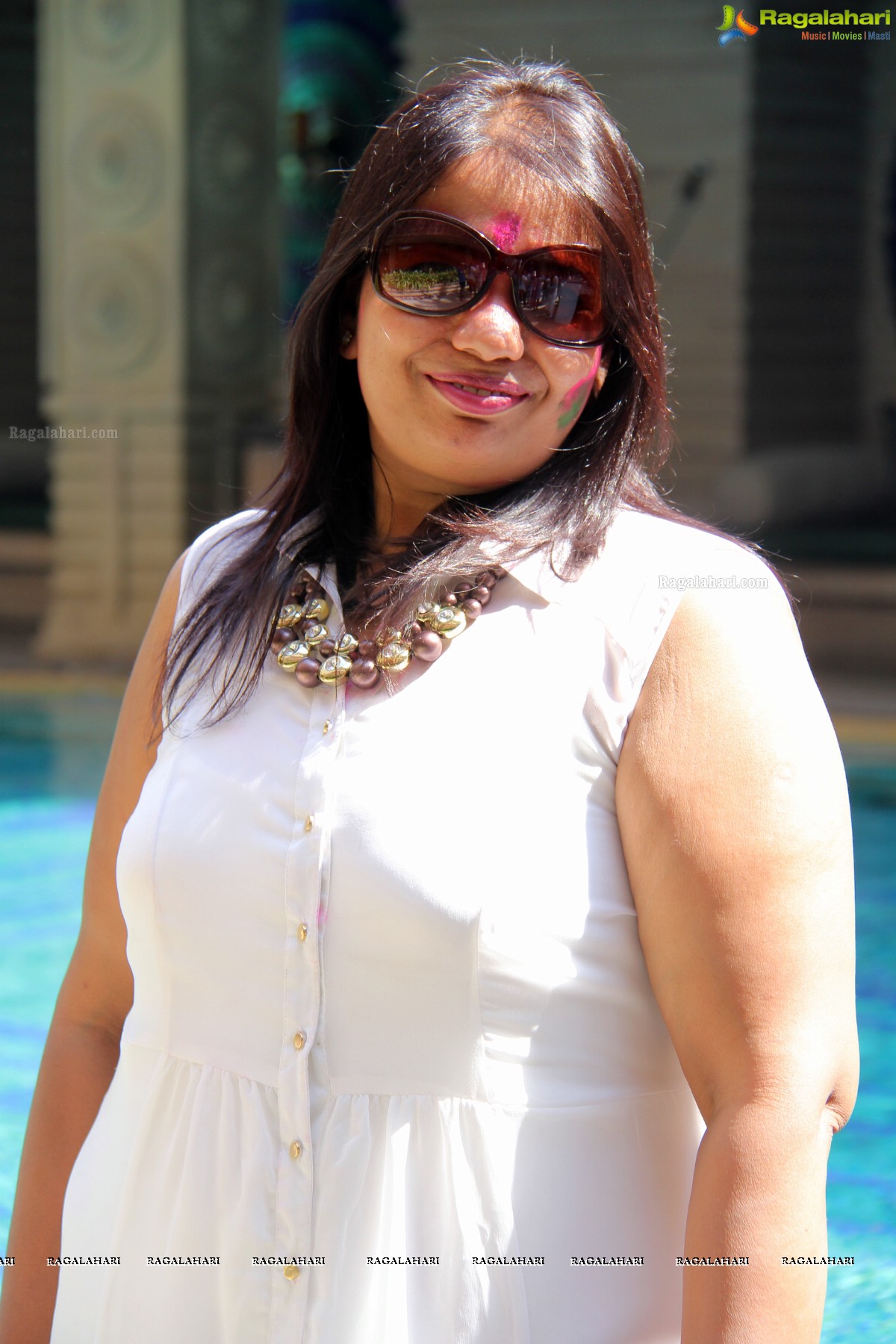 Stylish Divas Holi Bash 2014 and Pool Party, Hyderabad