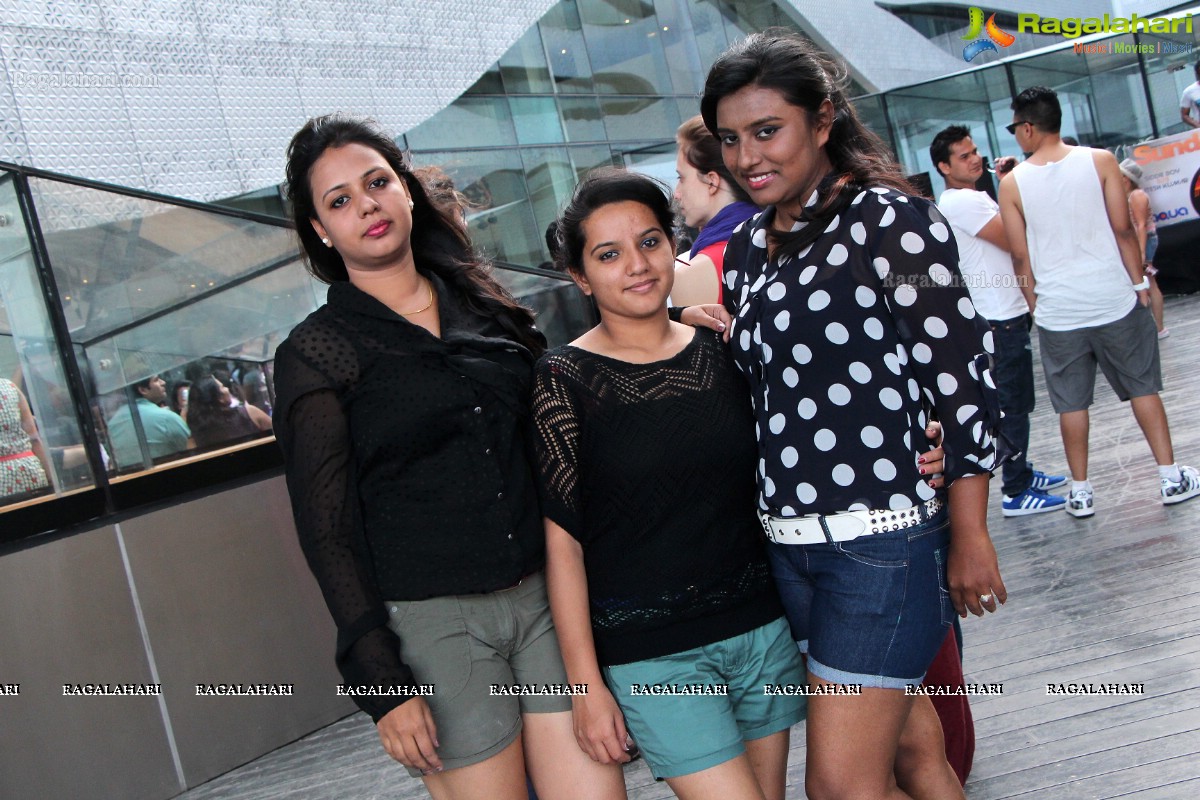 Sundown Pool Party at Aqua 3D Pool, Hyderabad (March 25, 2014)