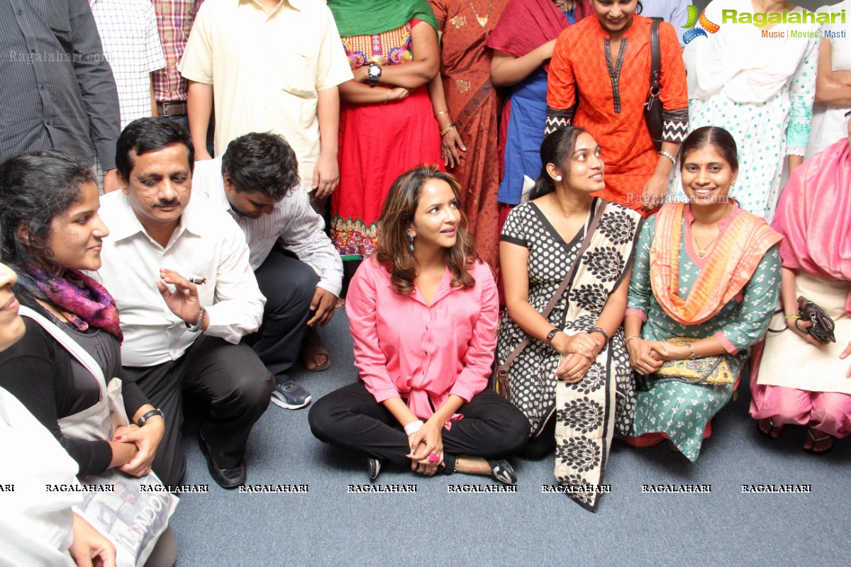 Lakshmi Manchu launches Teach For a Change (TFO)