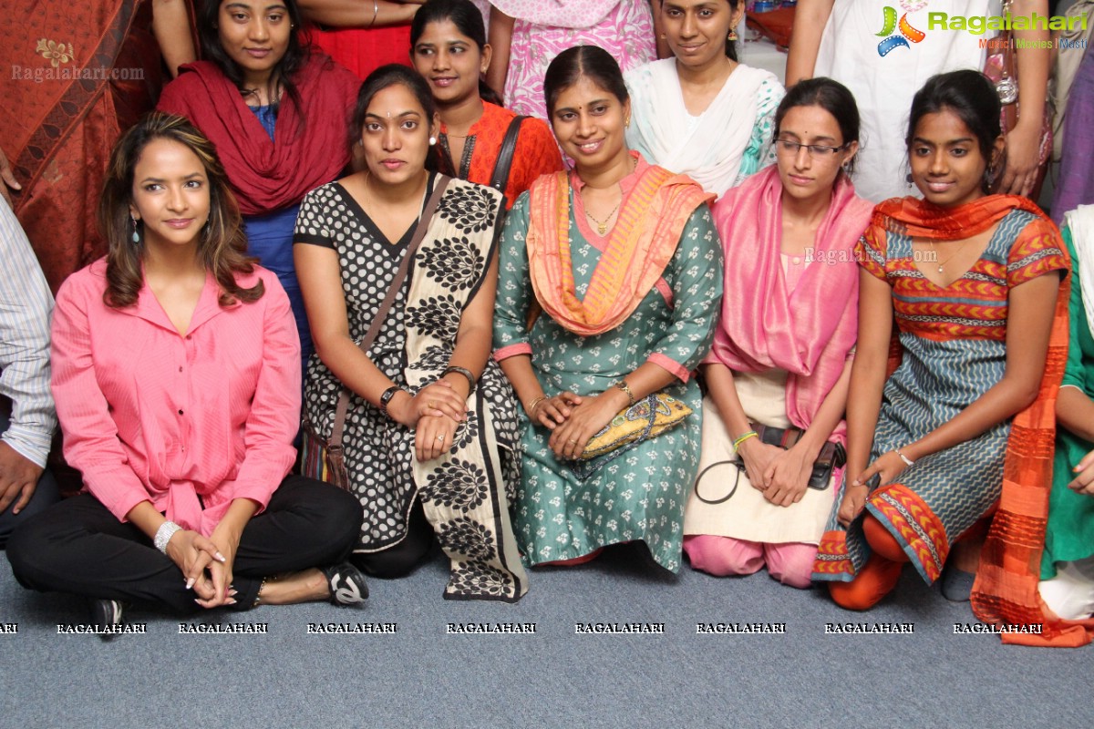 Lakshmi Manchu launches Teach For a Change (TFO)