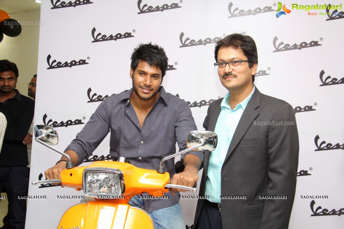 Sporty VESPA S unveiled at Shrey Automotive, Hyderabad