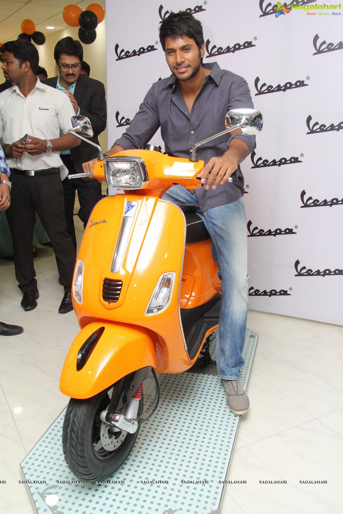 Sporty VESPA S unveiled at Shrey Automotive, Hyderabad