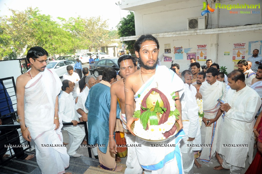 Mruthyunjaya Homam by Movies Artistes Association (MAA)