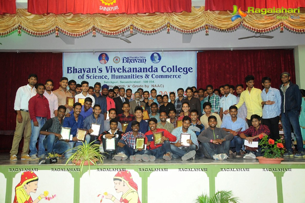 Bhavan’s Vivekananda College 21st Annual Day Celebrations