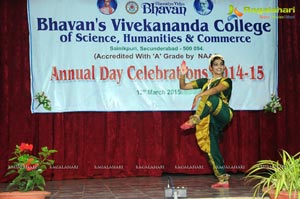 Bhavans College