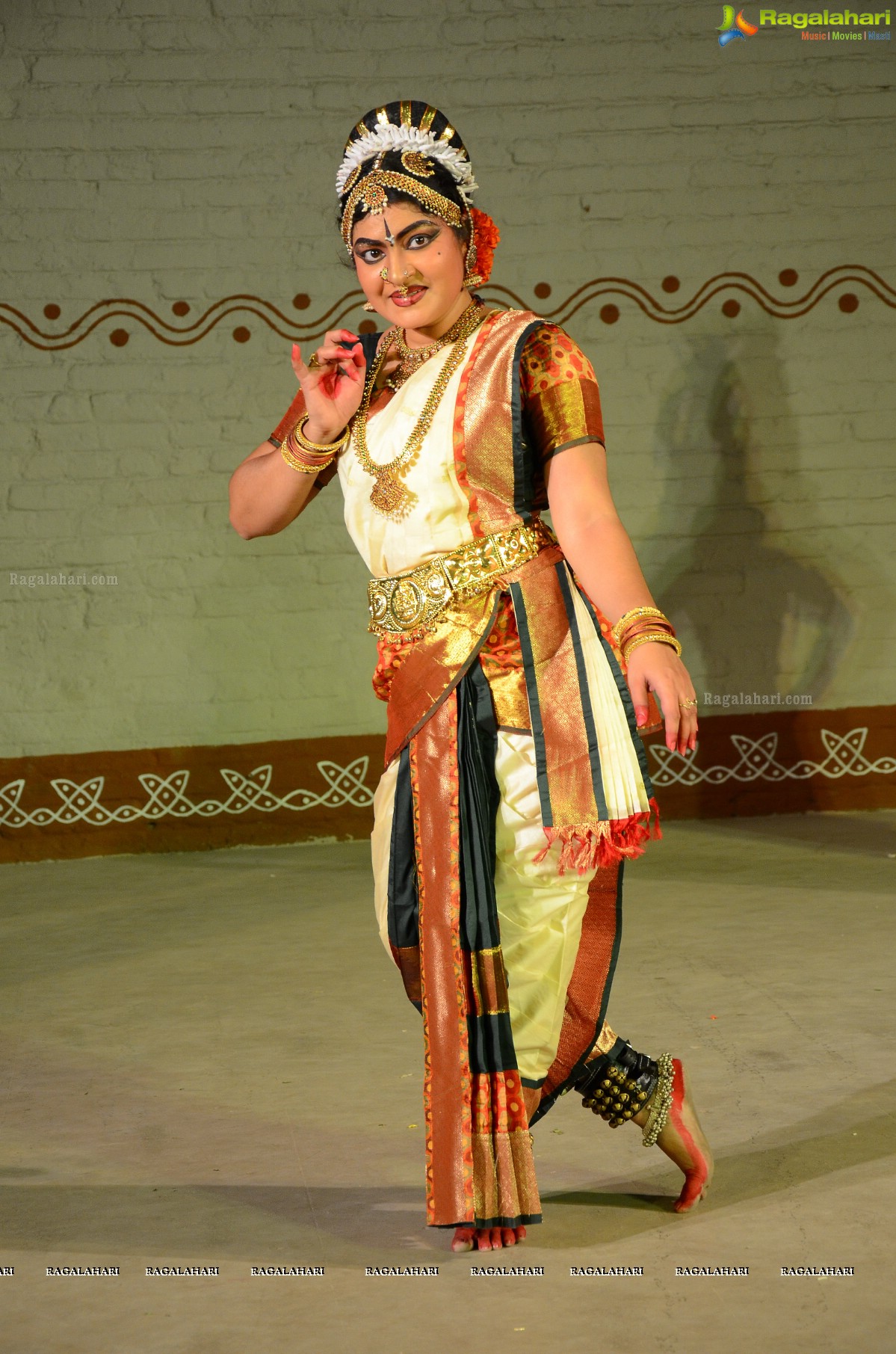 Kuchipudi Dance Ballet 'Krishnam Vande Jagadgurum' by Smt. Koka Vijaya Lakshmi and Group