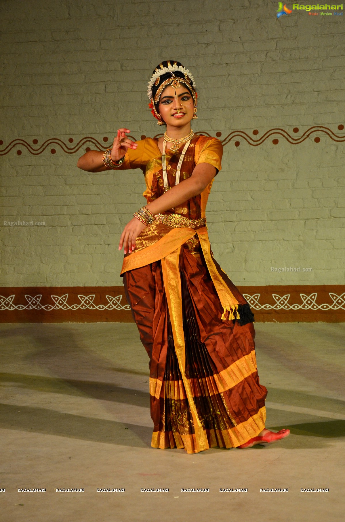 Kuchipudi Dance Ballet 'Krishnam Vande Jagadgurum' by Smt. Koka Vijaya Lakshmi and Group