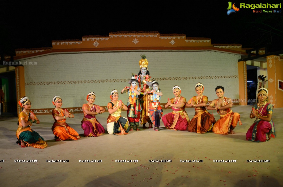 Kuchipudi Dance Ballet 'Krishnam Vande Jagadgurum' by Smt. Koka Vijaya Lakshmi and Group