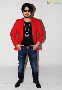 Singer Dilbagh Singh Bottomsup