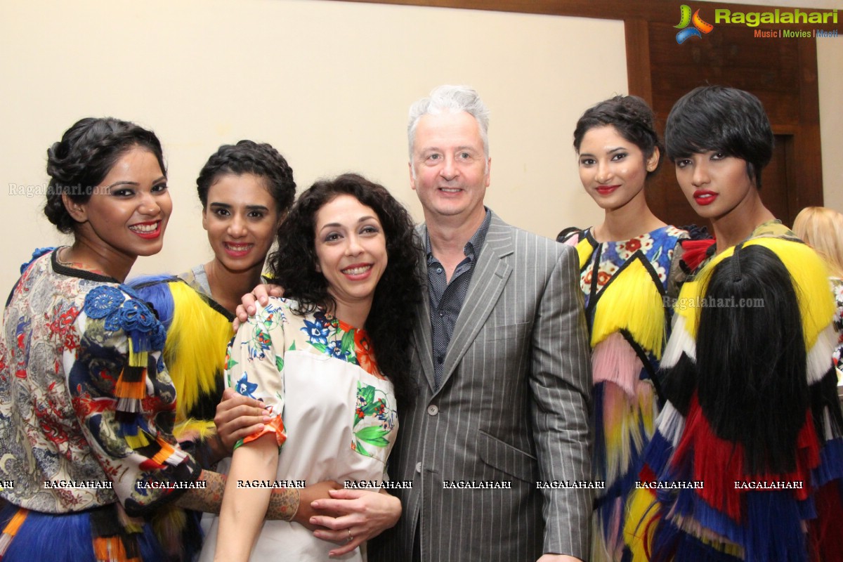 Fashion Show by Simon at Hotel Manohar