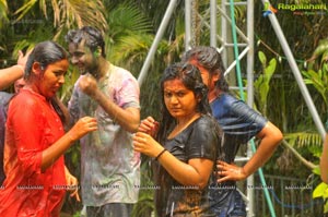 Ramada Manohar Holi