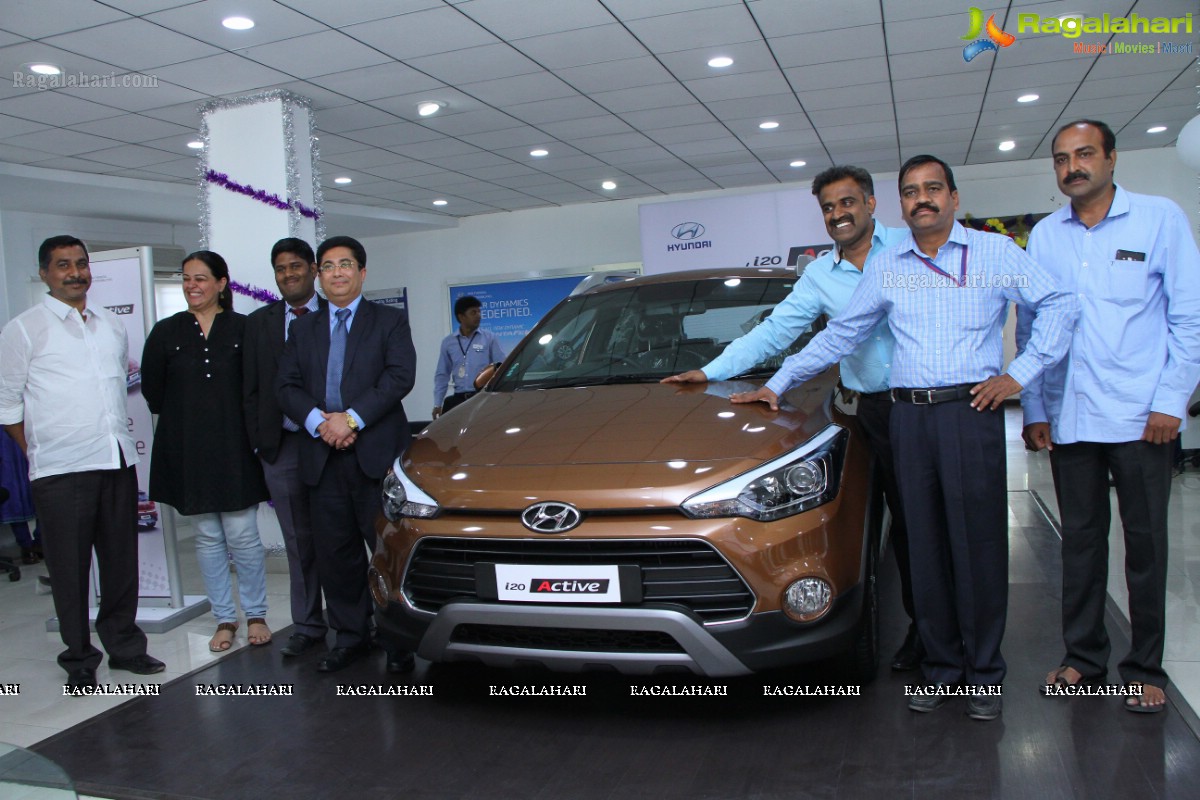 Hyundai i20 Active Launch in Hyderabad