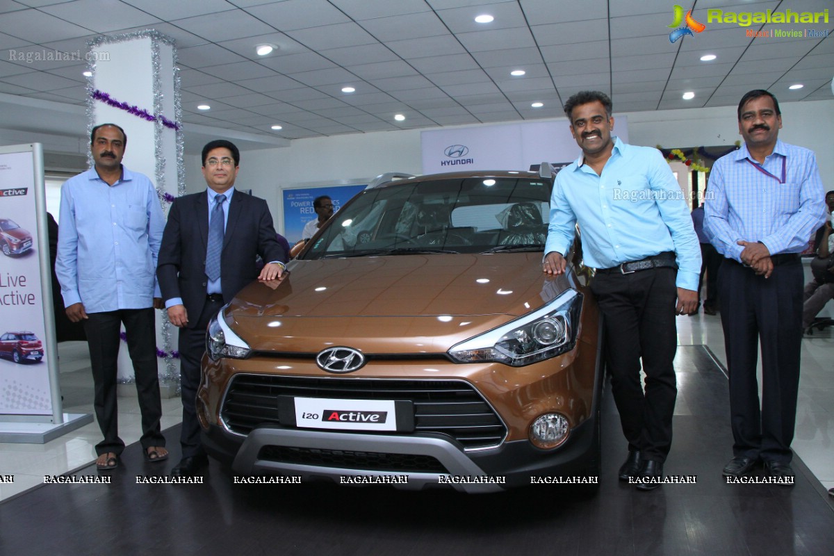 Hyundai i20 Active Launch in Hyderabad