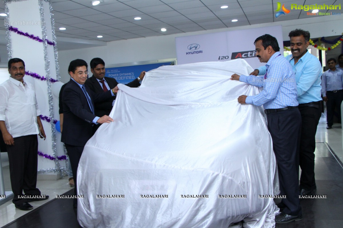 Hyundai i20 Active Launch in Hyderabad