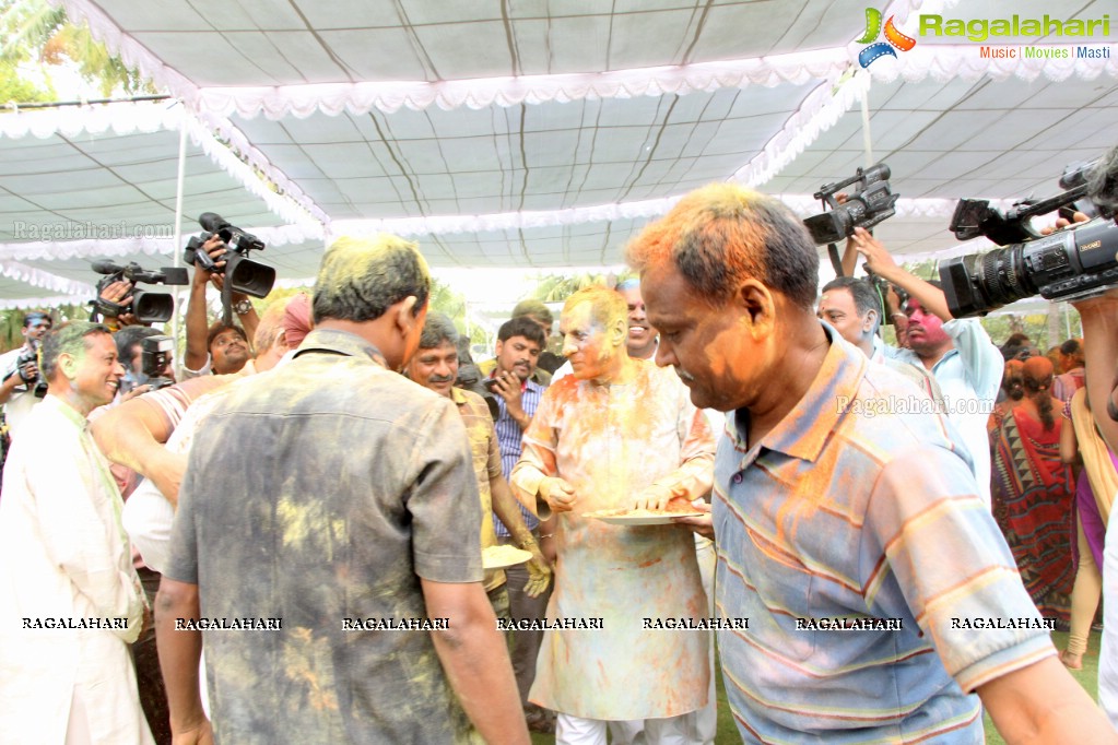 Holi Celebrations 2015 by Governor Narasimhan