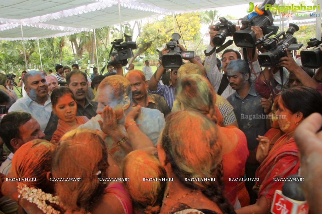 Holi Celebrations 2015 by Governor Narasimhan
