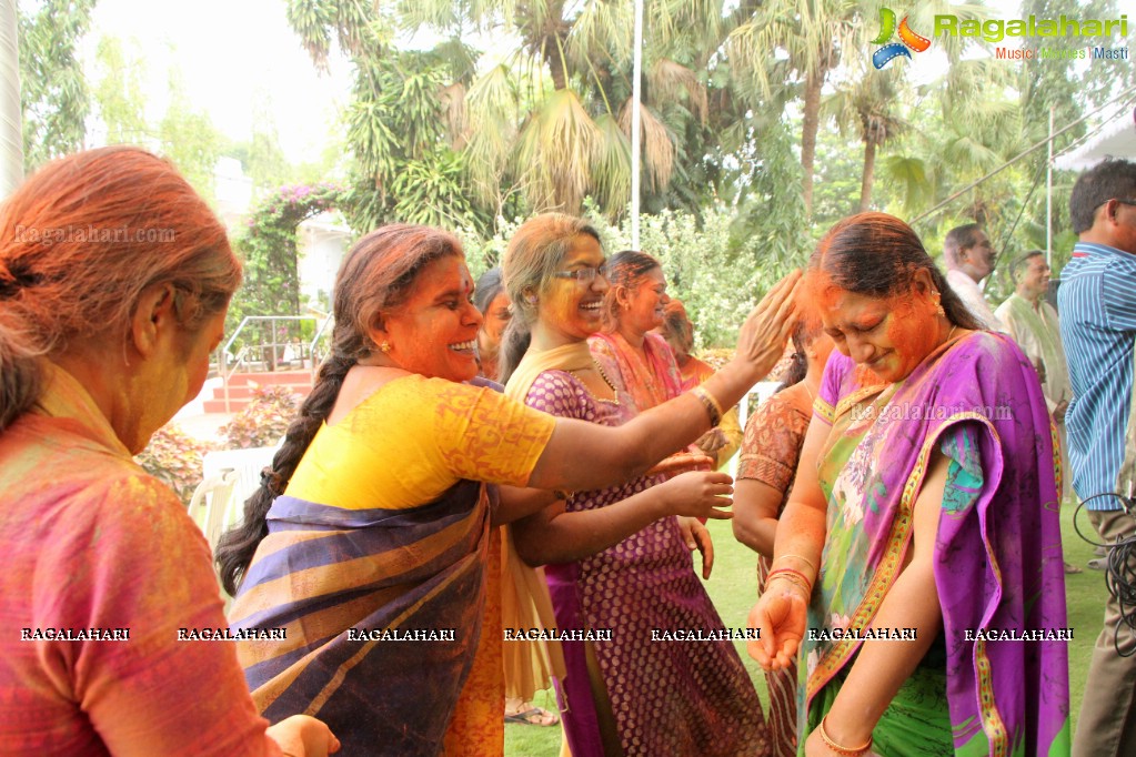 Holi Celebrations 2015 by Governor Narasimhan