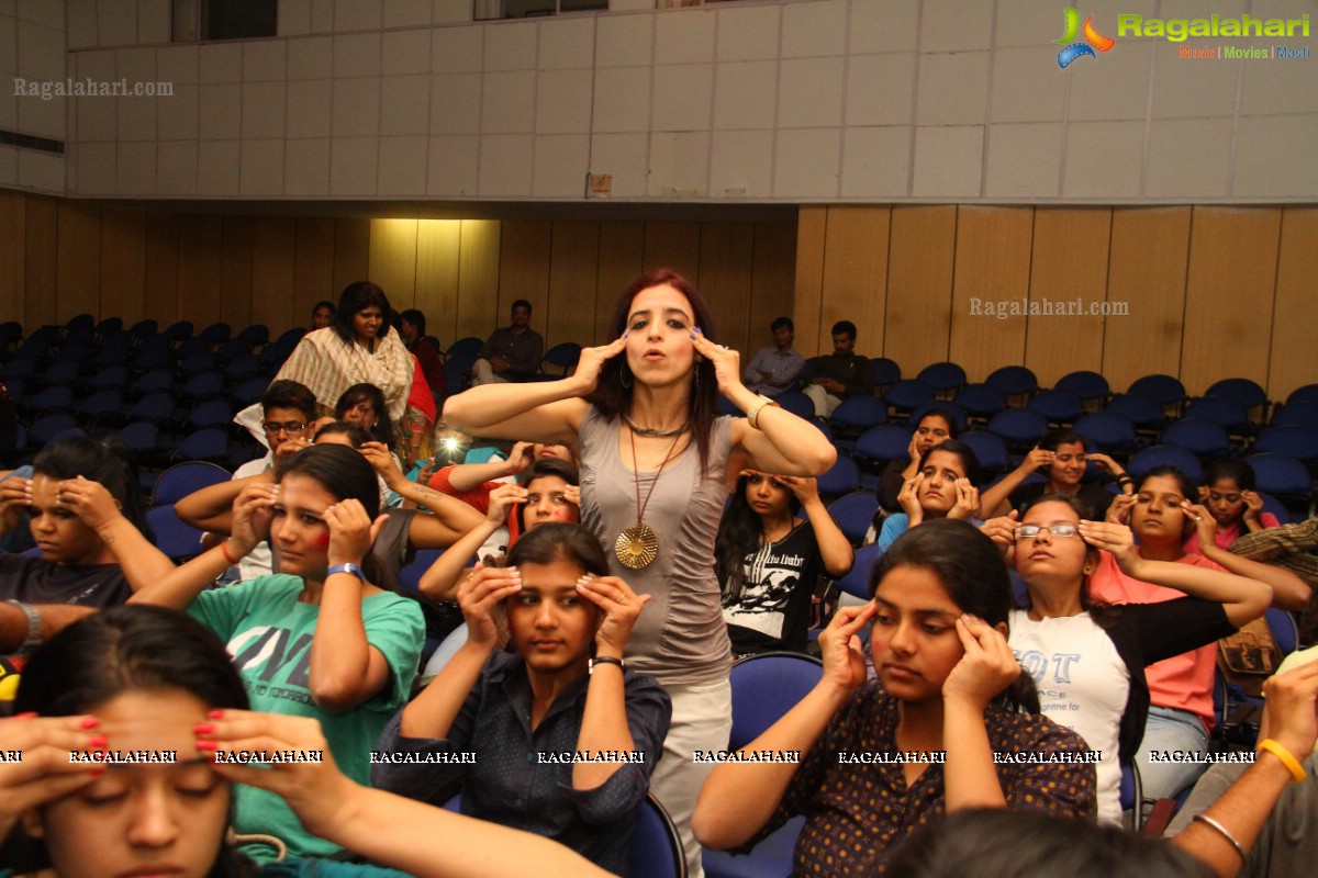 Mansi Gulati's Face Yoga Talk Show at NIFT, Hyderabad