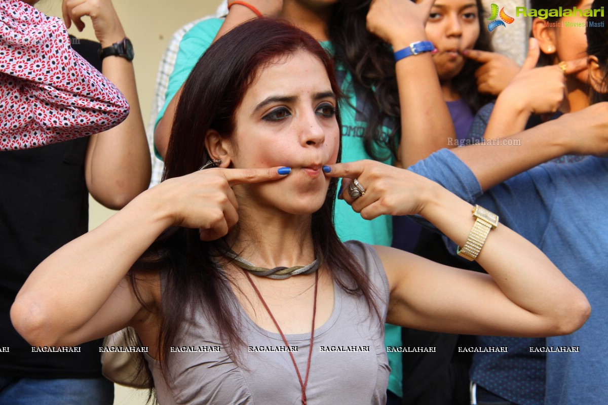 Mansi Gulati's Face Yoga Talk Show at NIFT, Hyderabad