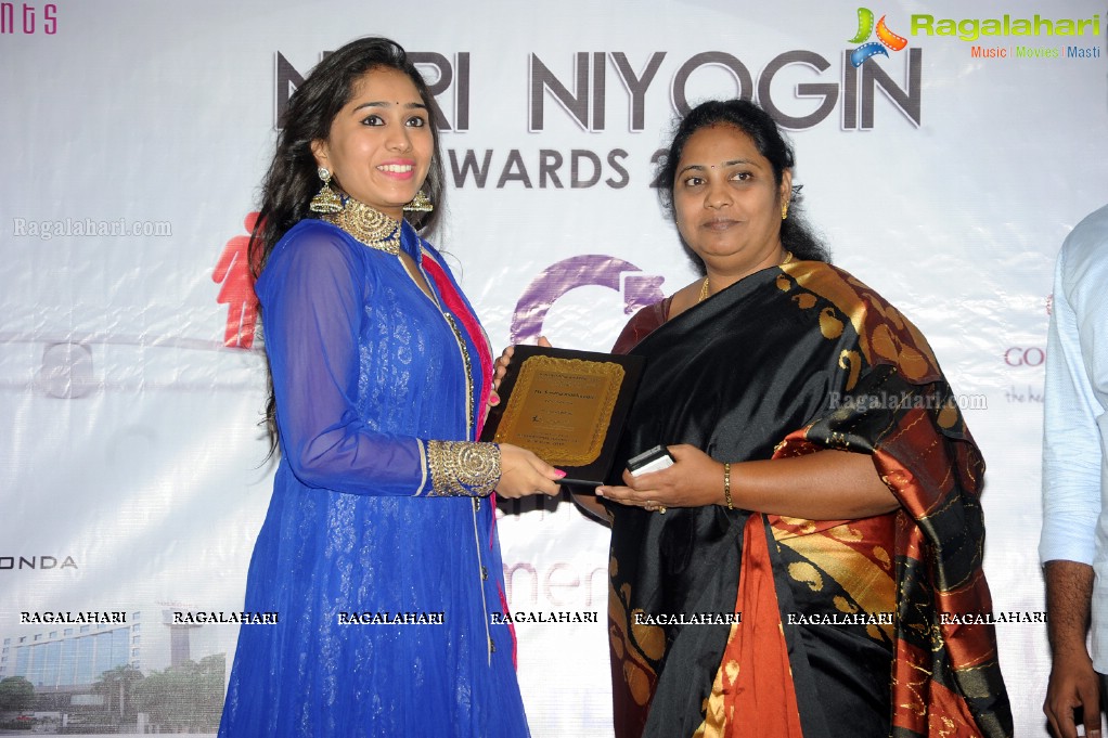 Nari Niyogin Awards 2K15