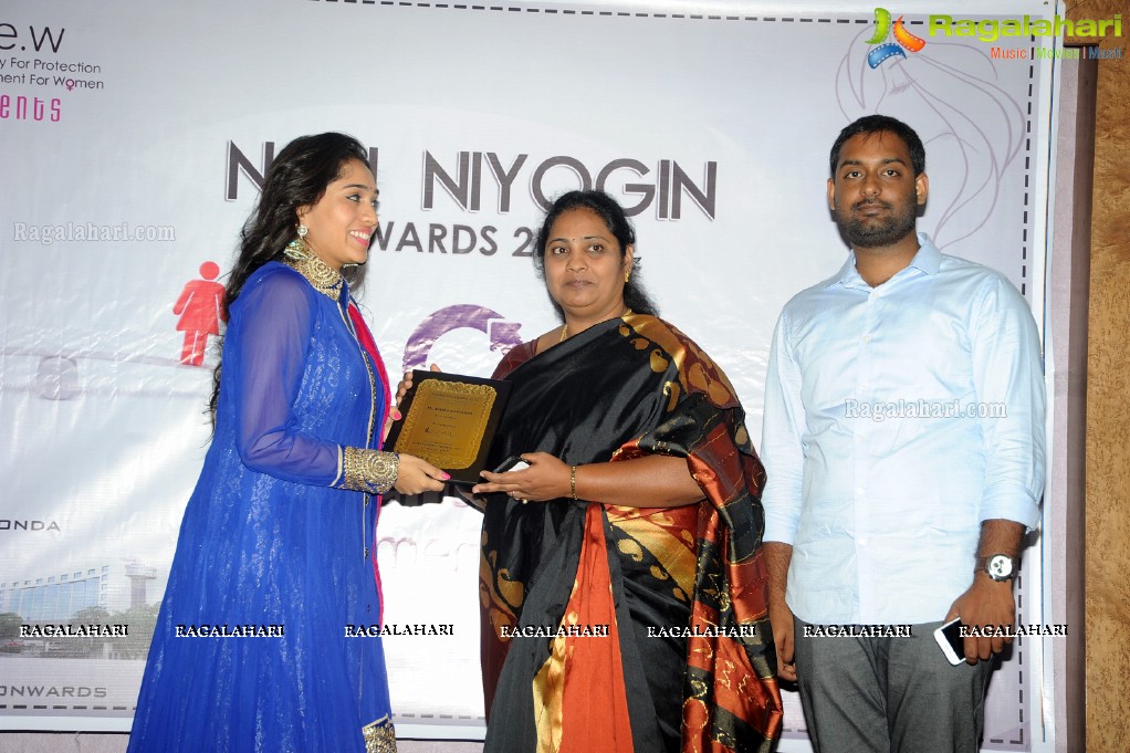 Nari Niyogin Awards 2K15