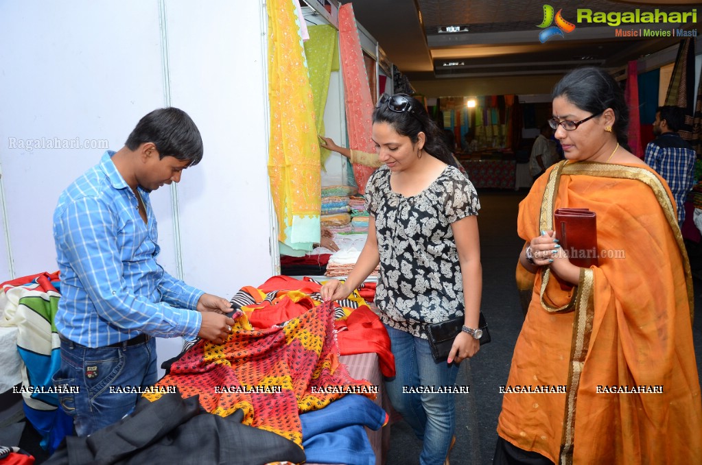 Mamatha Rahuth launches National Silk Expo at TTD, Hyderabad