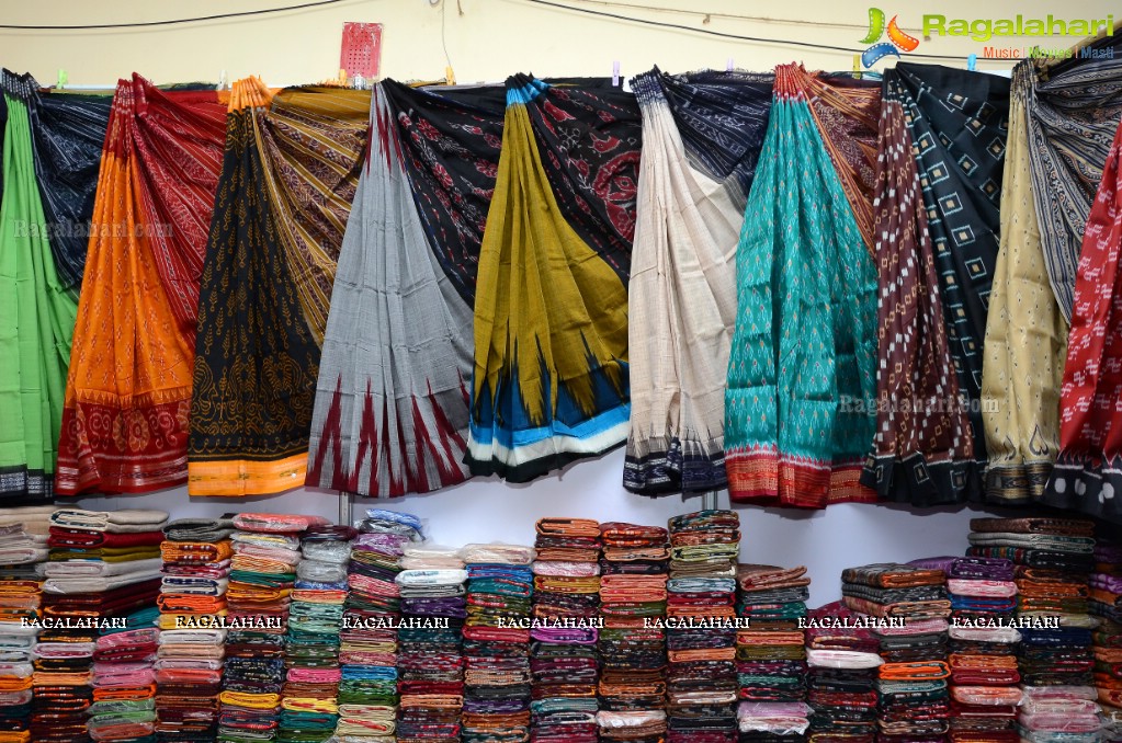 Mamatha Rahuth launches National Silk Expo at TTD, Hyderabad