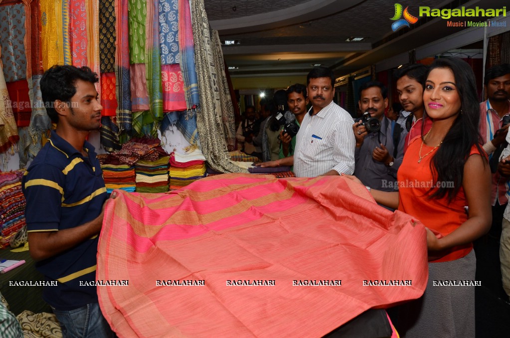 Mamatha Rahuth launches National Silk Expo at TTD, Hyderabad