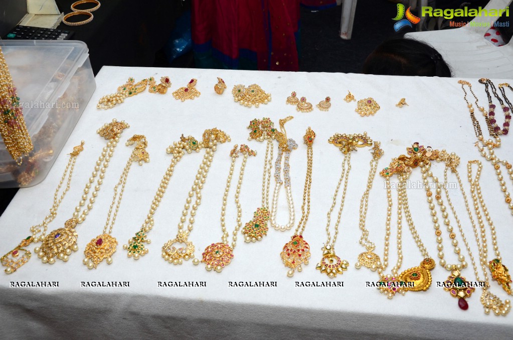 Mamatha Rahuth launches National Silk Expo at TTD, Hyderabad