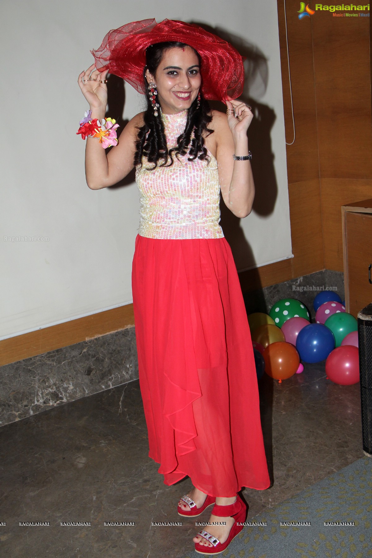 Partyholics Kitty Party by Nayan-Bhavyata Agarwal at Marigold