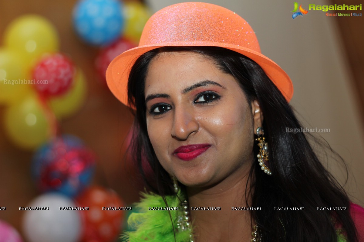 Partyholics Kitty Party by Nayan-Bhavyata Agarwal at Marigold