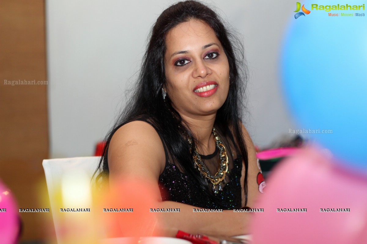 Partyholics Kitty Party by Nayan-Bhavyata Agarwal at Marigold