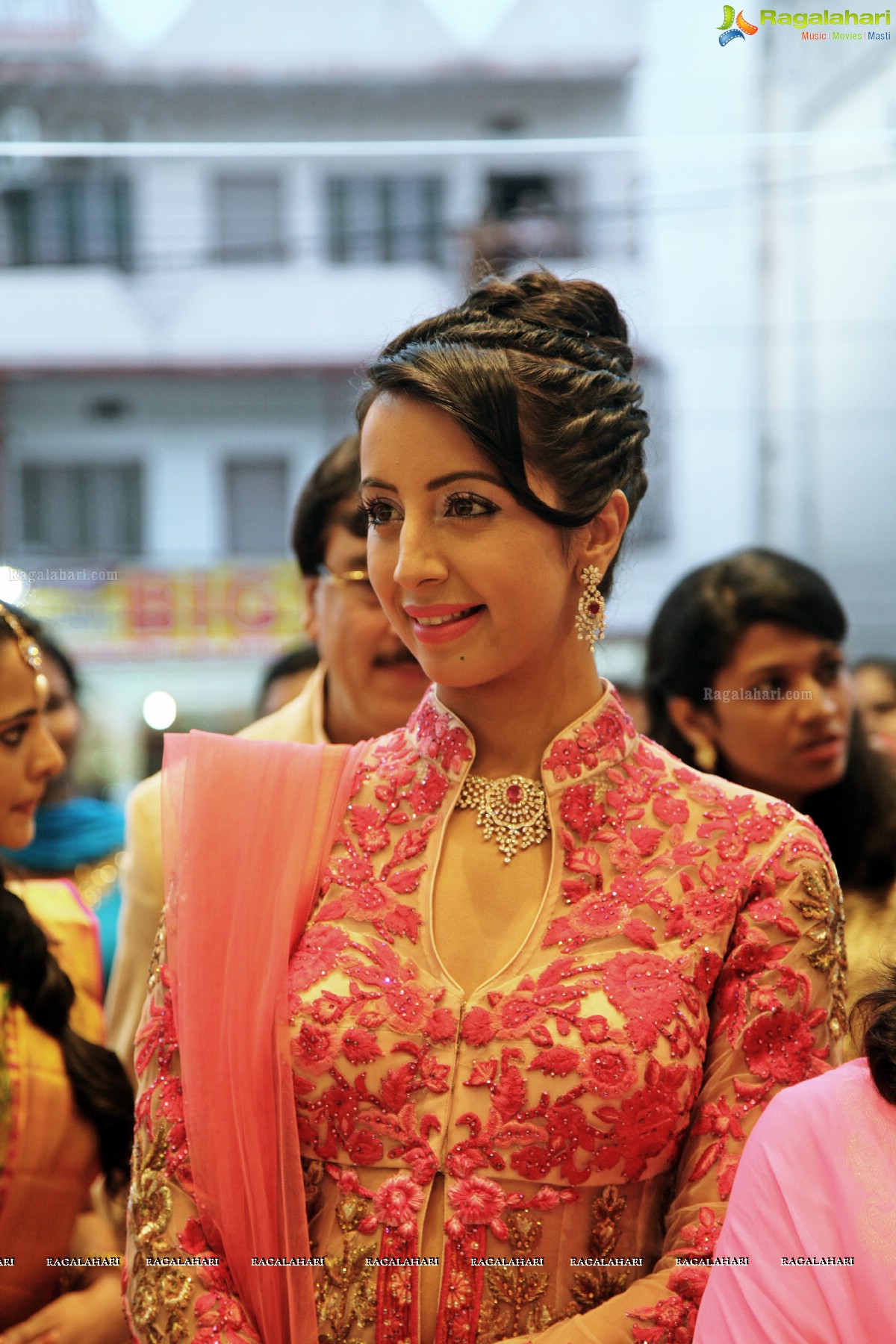 Sanjjanaa launches Neeru's - A 5 Floor Family Store in Vizag