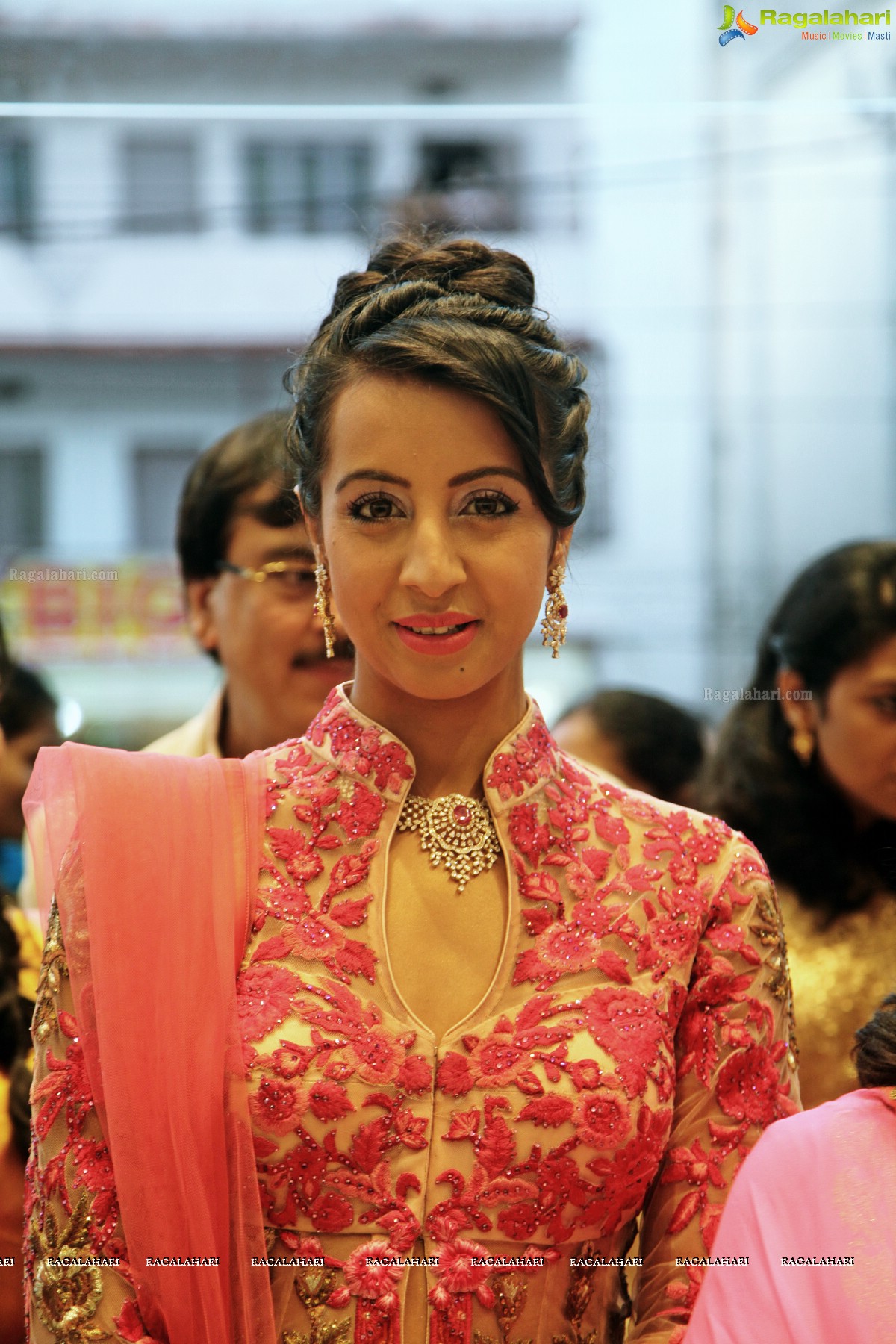 Sanjjanaa launches Neeru's - A 5 Floor Family Store in Vizag