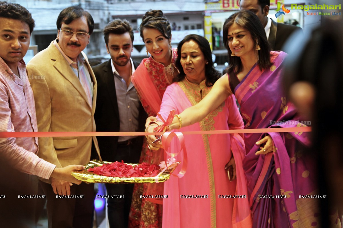 Sanjjanaa launches Neeru's - A 5 Floor Family Store in Vizag