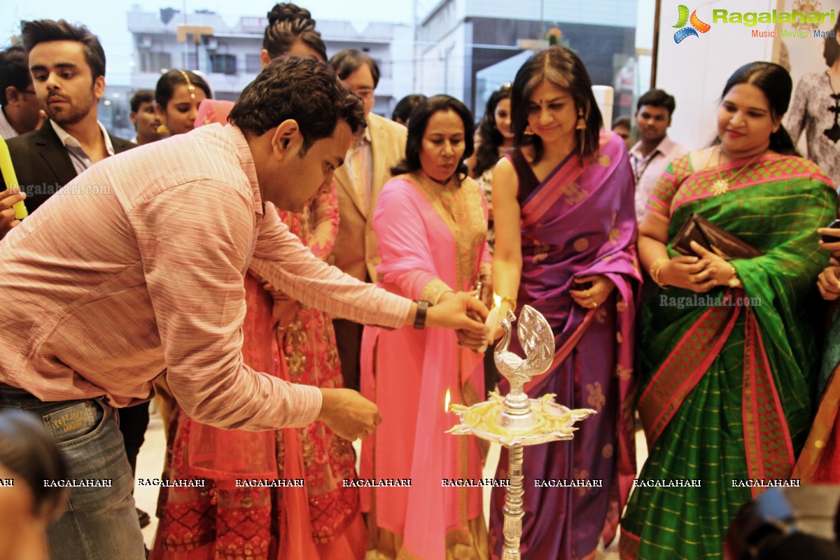 Sanjjanaa launches Neeru's - A 5 Floor Family Store in Vizag