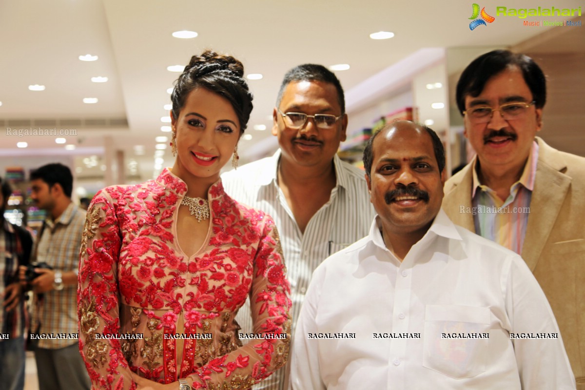 Sanjjanaa launches Neeru's - A 5 Floor Family Store in Vizag