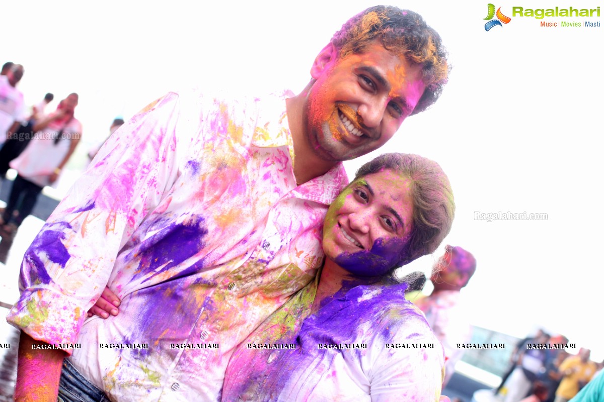 Pitars Holi Hyderabad 2015