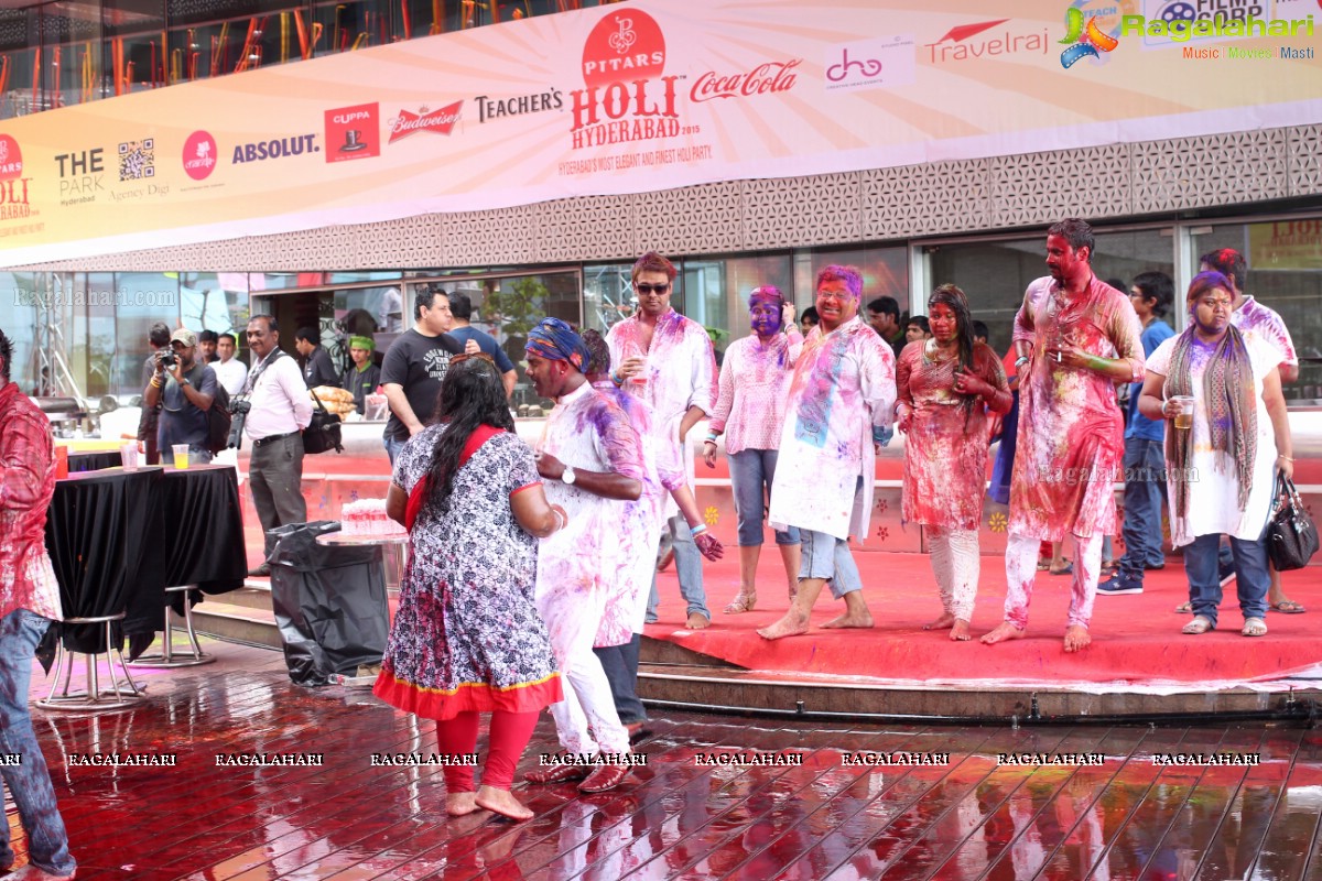 Pitars Holi Hyderabad 2015