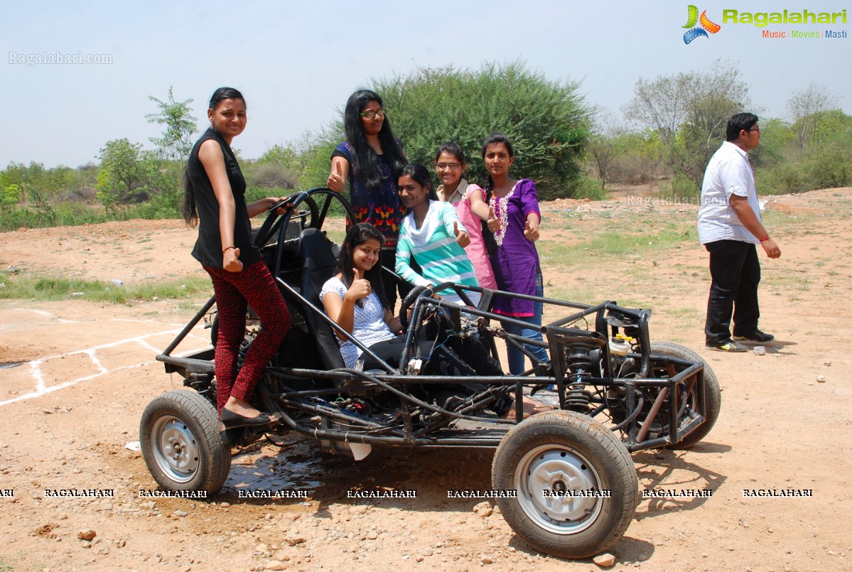 St. Peters Engineering Students Create flying Robo Bird 'Ornithopter'