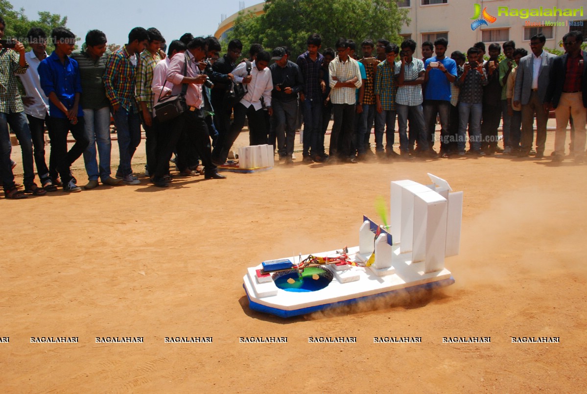 St. Peters Engineering Students Create flying Robo Bird 'Ornithopter'